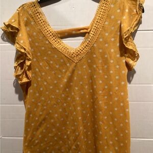 Ladies Bobbie Brooks Yellow Polka Dot Short Sleeve Blouse Size Medium